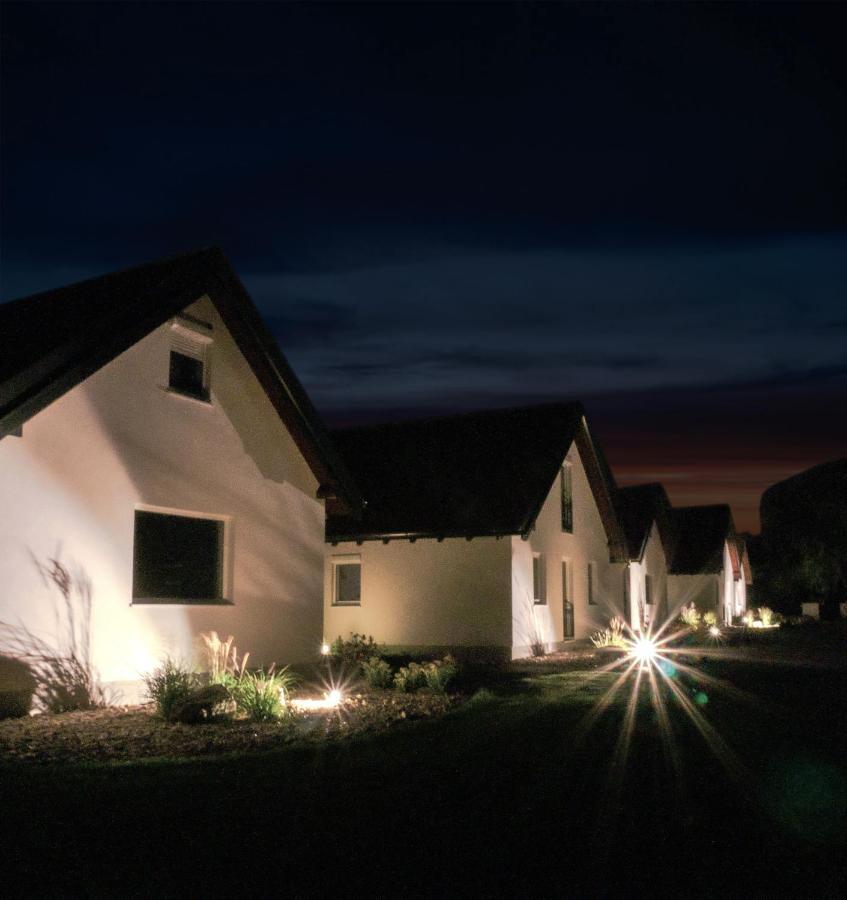 Ugo Apartman Halászi Exterior foto