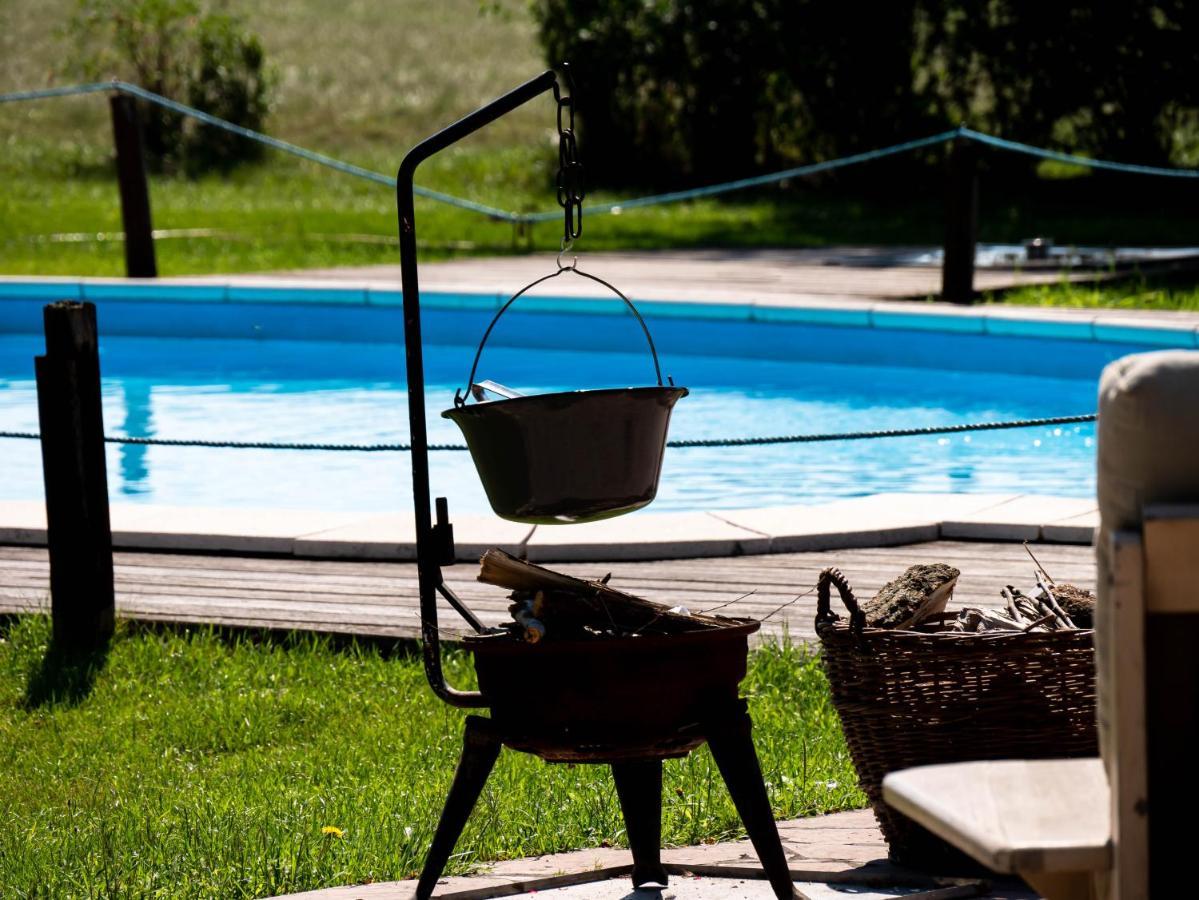 Ugo Apartman Halászi Exterior foto