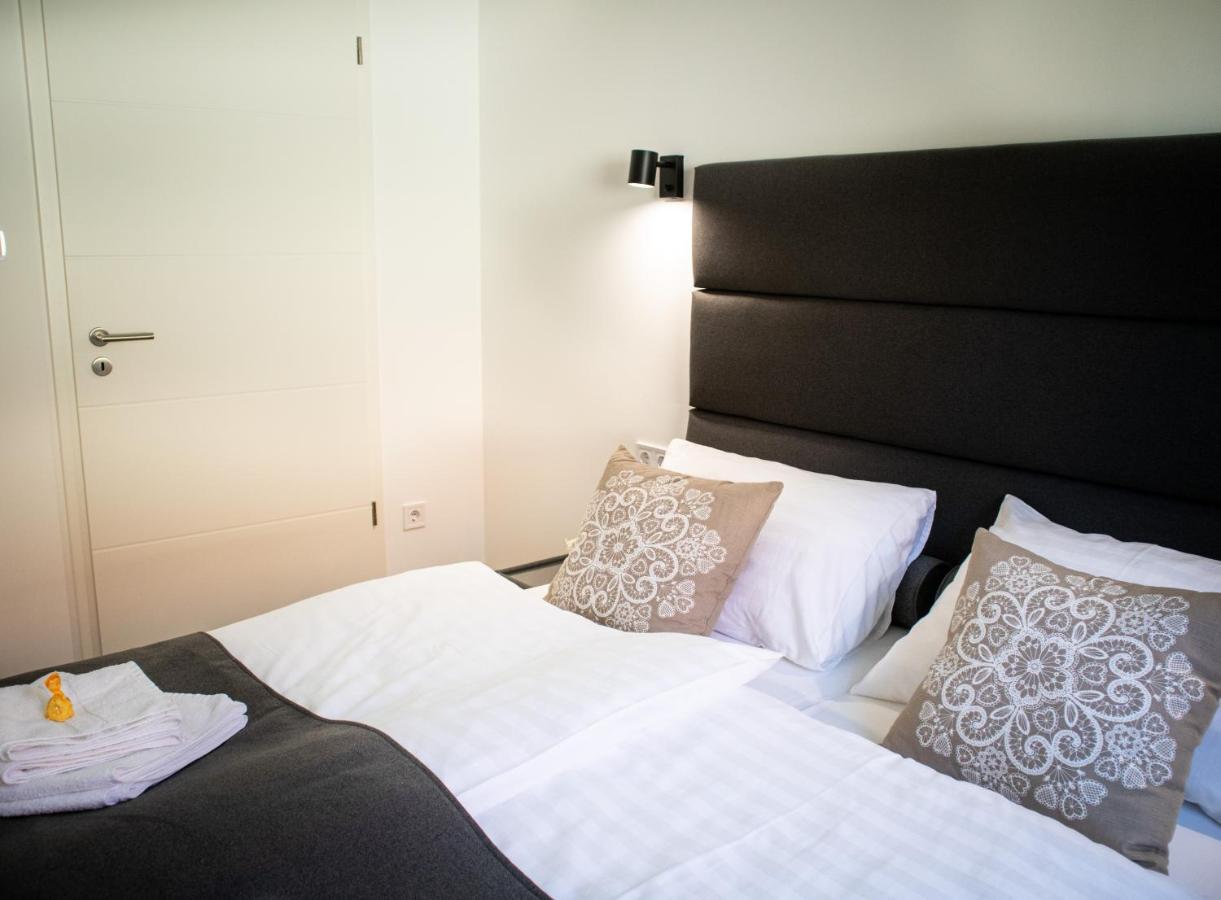 Ugo Apartman Halászi Exterior foto